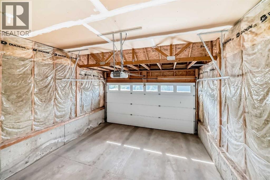 73 Royal Birch Way NW — photo 34