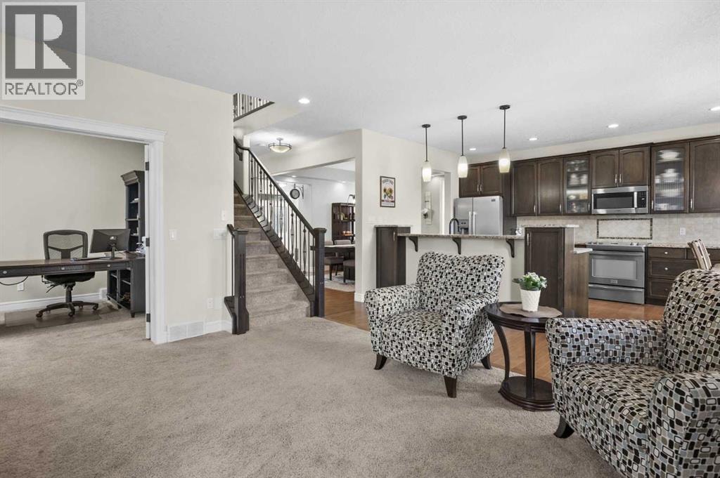 144 Silverado Skies Manor SW — photo 15