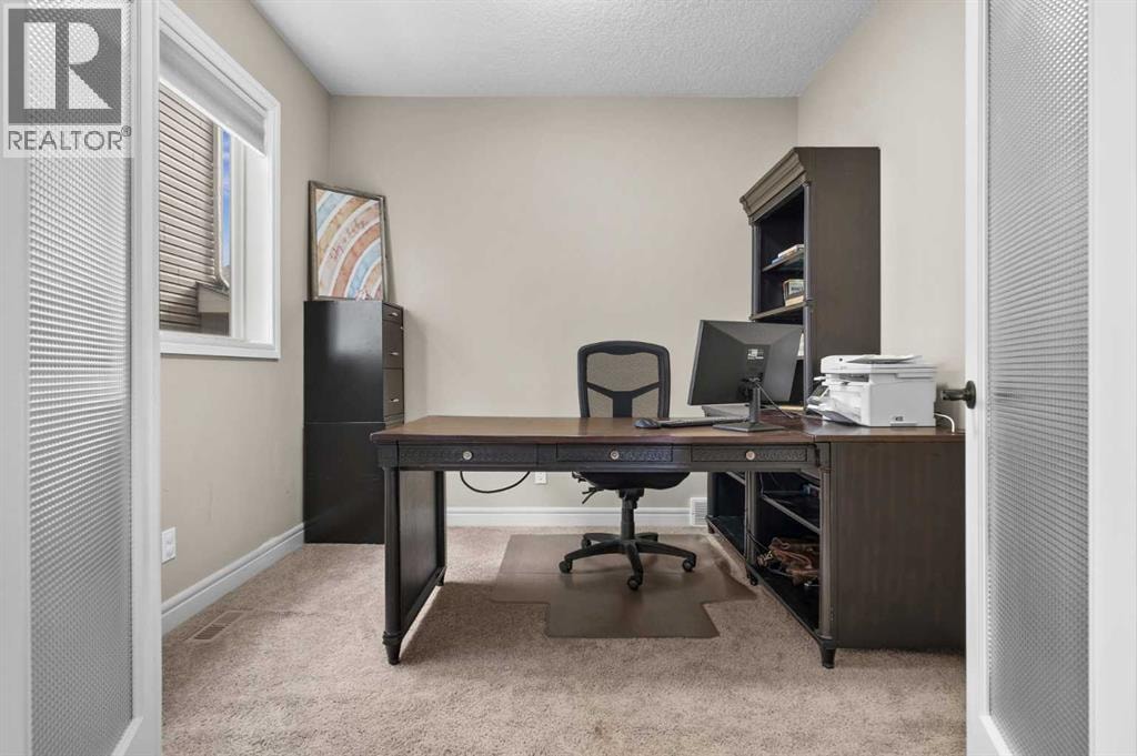 144 Silverado Skies Manor SW — photo 16