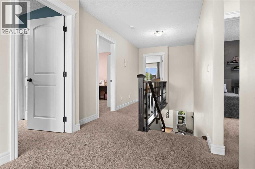 144 Silverado Skies Manor SW — photo 18