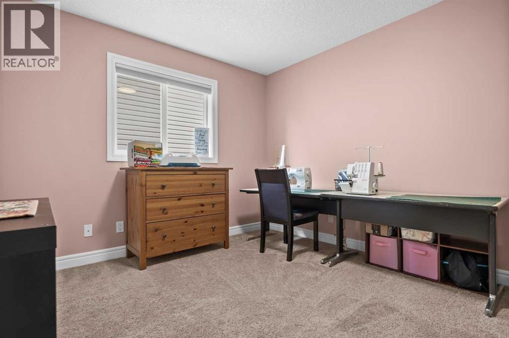 144 Silverado Skies Manor SW — photo 29