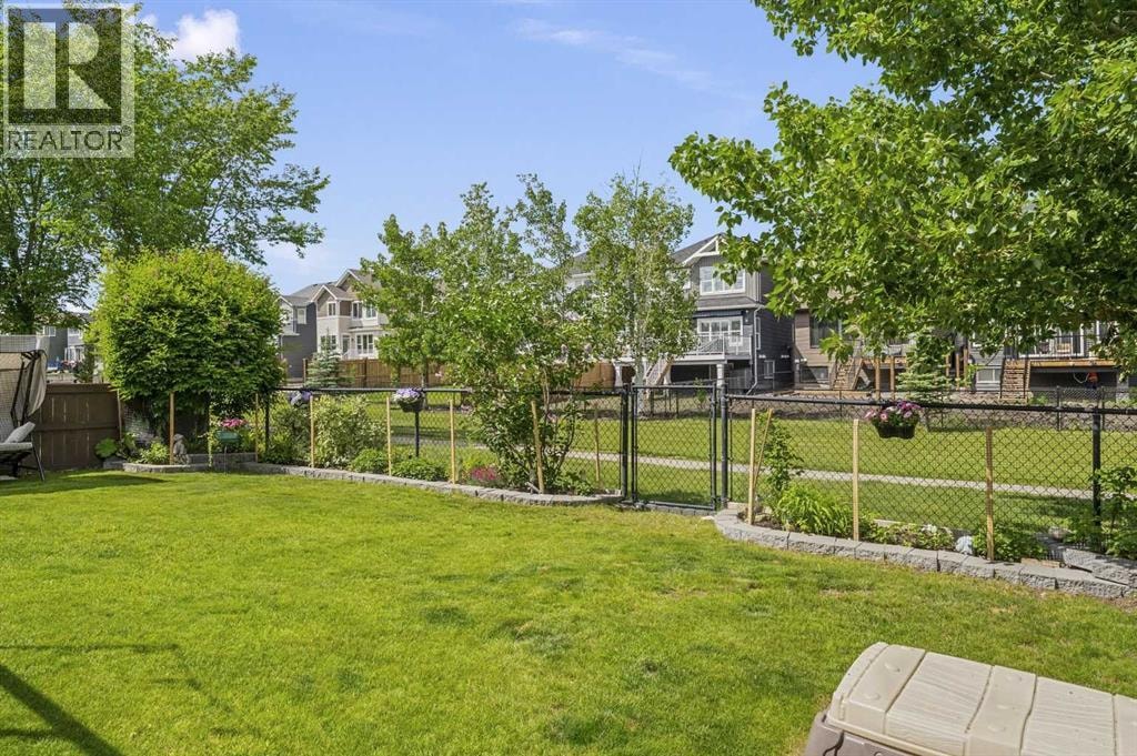 144 Silverado Skies Manor SW — photo 42