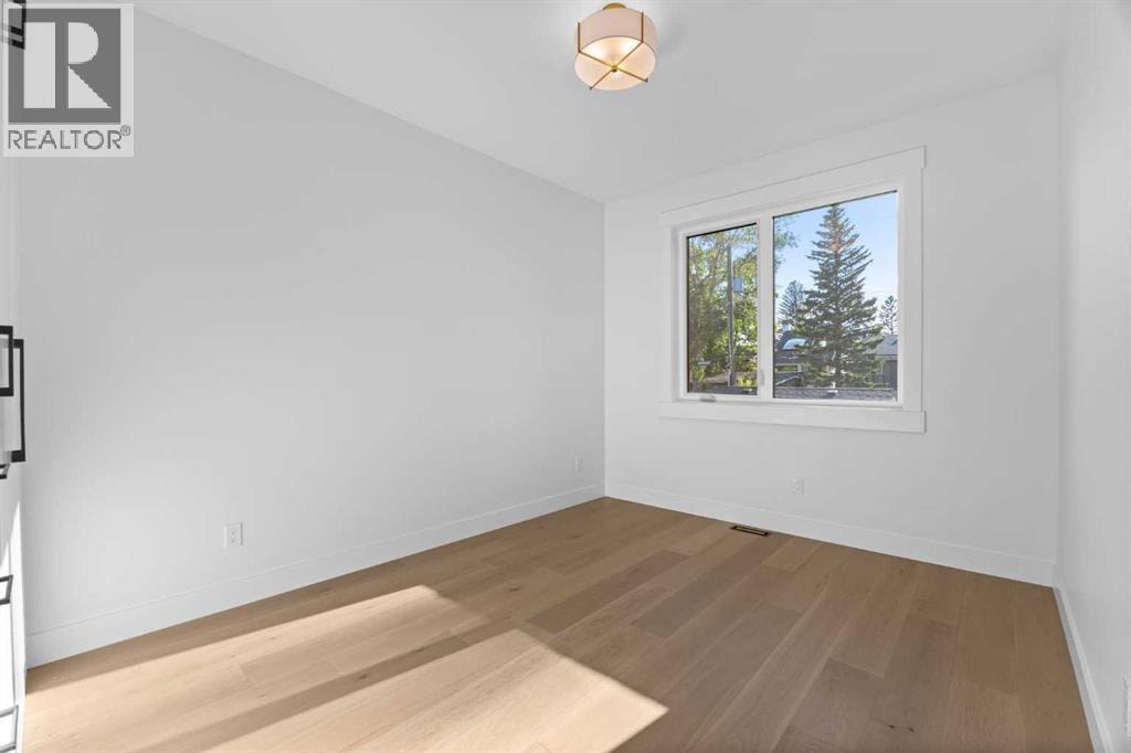 2205 26A Street SW — photo 36