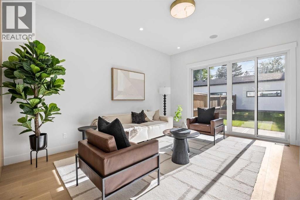 2205 26A Street SW — photo 14