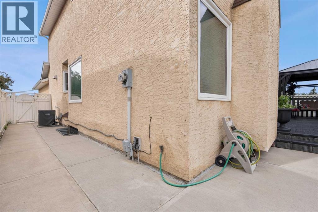 957 Applewood Drive SE — photo 37