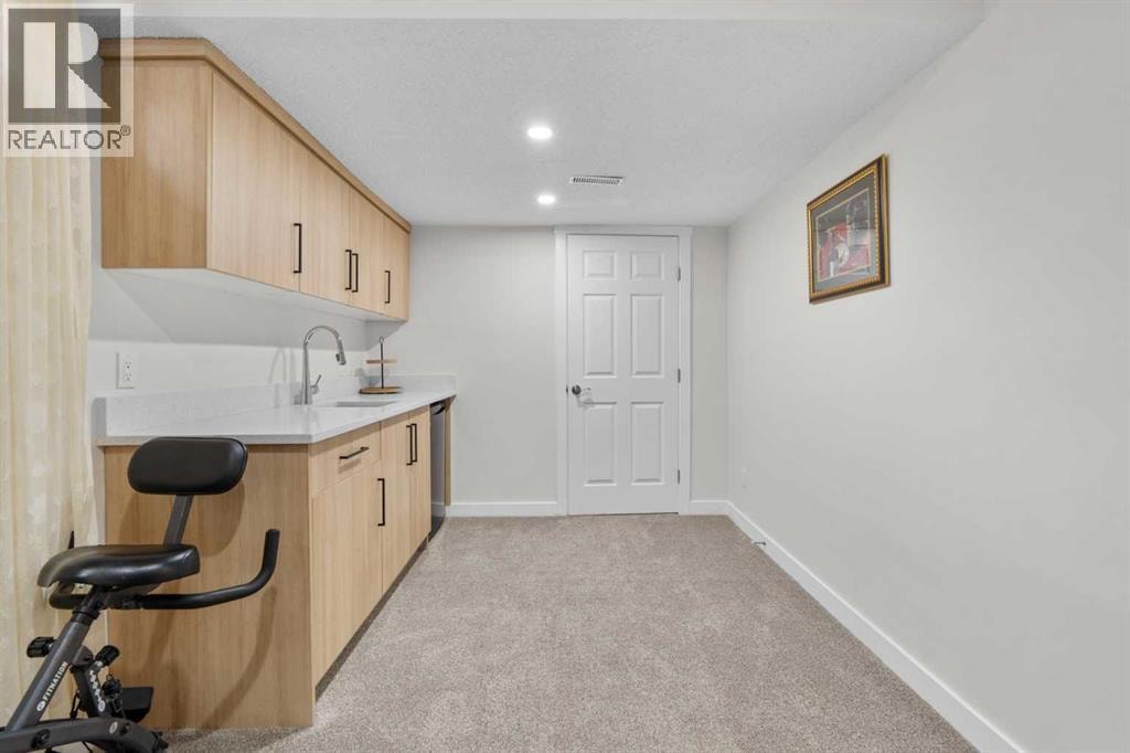 957 Applewood Drive SE — photo 33