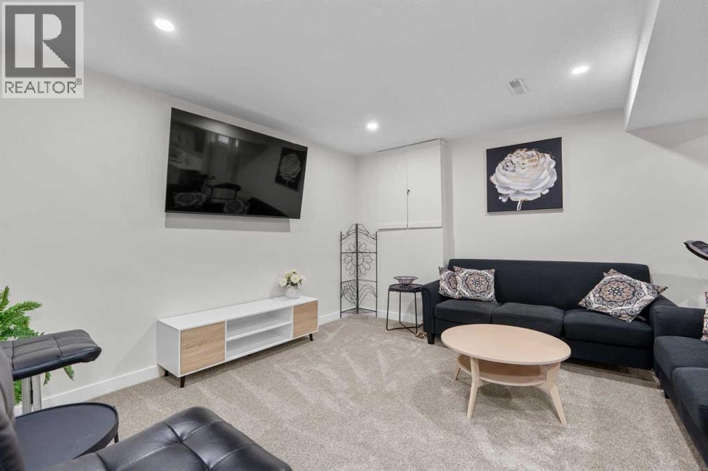 957 Applewood Drive SE — photo 30