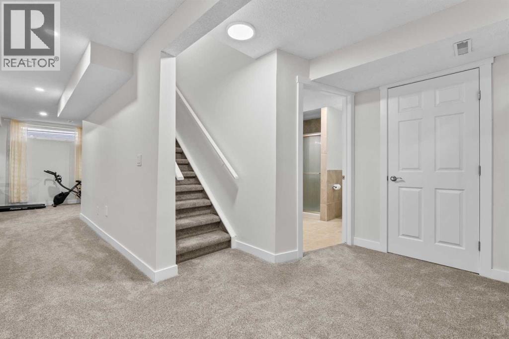 957 Applewood Drive SE — photo 29