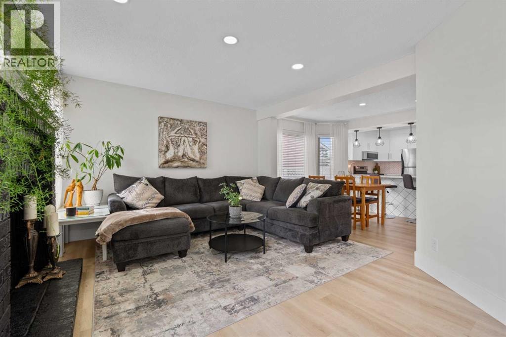 957 Applewood Drive SE — photo 16