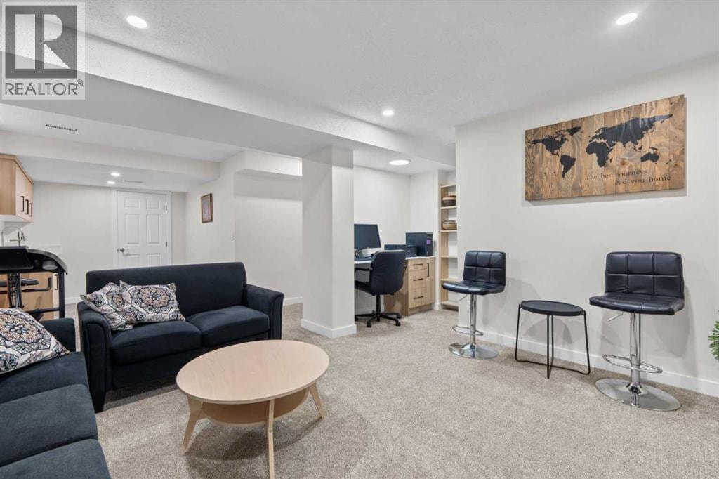 957 Applewood Drive SE — photo 32