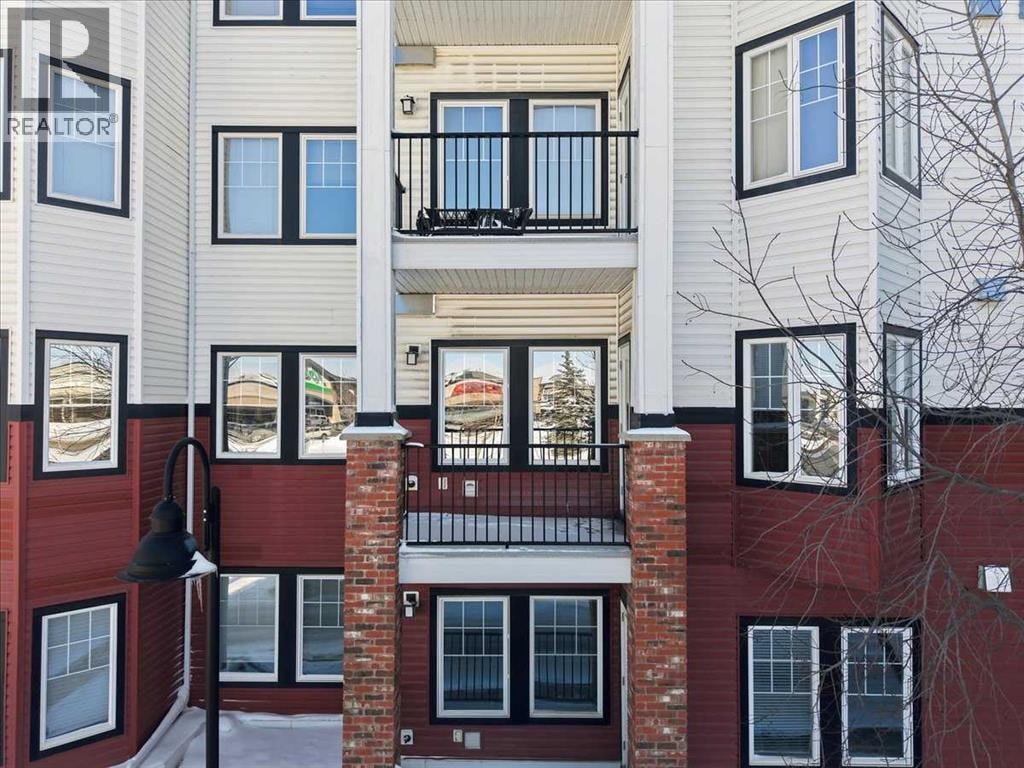 242, 30 Royal Oak Plaza NW — photo 6