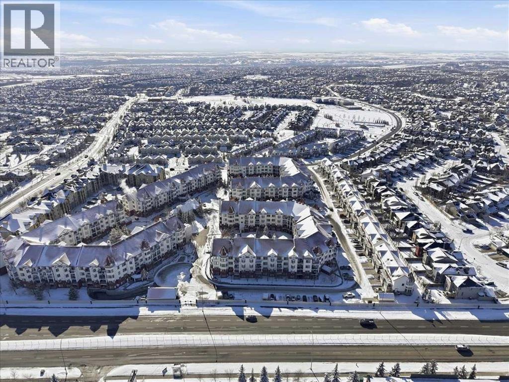 242, 30 Royal Oak Plaza NW — photo 43