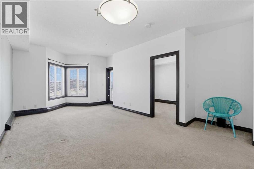 242, 30 Royal Oak Plaza NW — photo 19