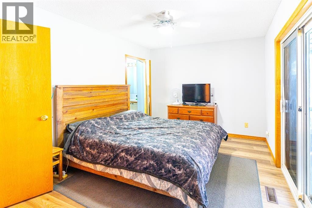 70 Elizabeth Way SE — photo 13