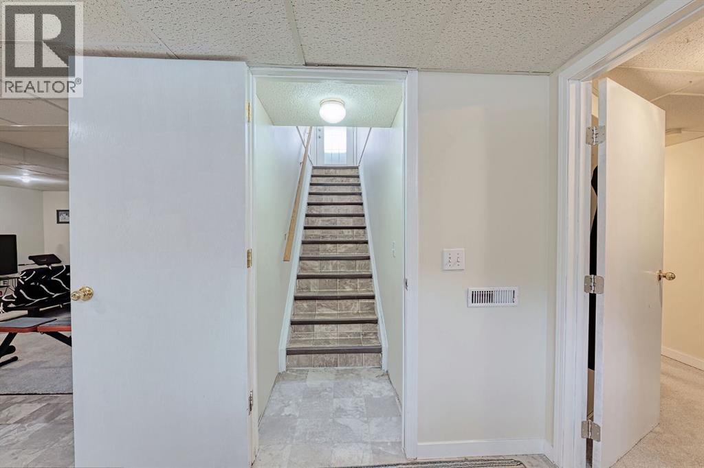 70 Elizabeth Way SE — photo 17