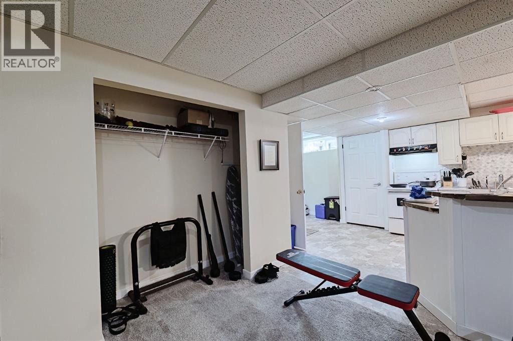 70 Elizabeth Way SE — photo 26