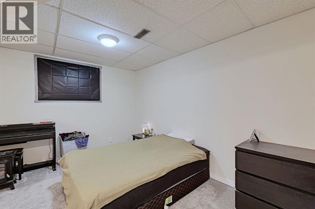 70 Elizabeth Way SE — photo 29