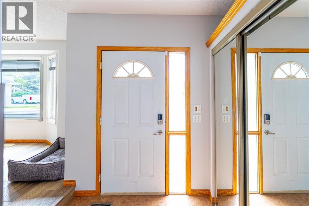 70 Elizabeth Way SE — photo 5