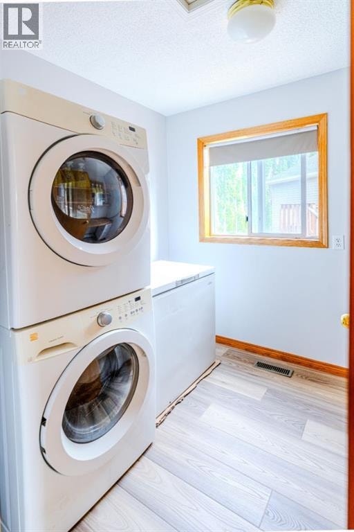 70 Elizabeth Way SE — photo 9