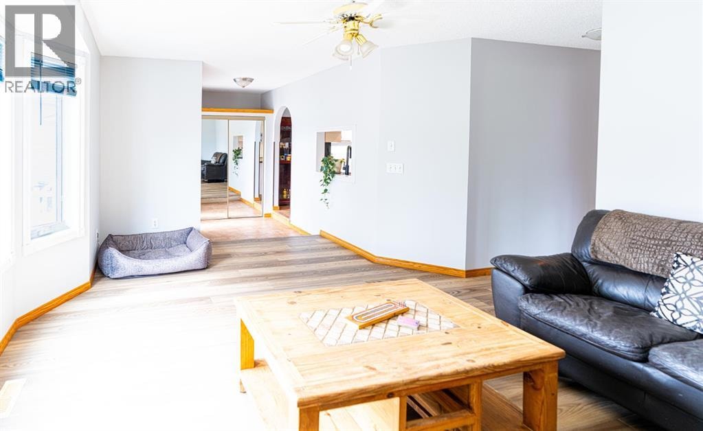 70 Elizabeth Way SE — photo 12