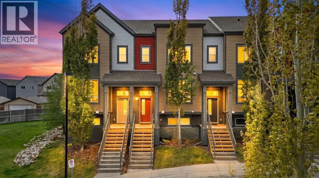 131 Copperpond Row SE — photo 2
