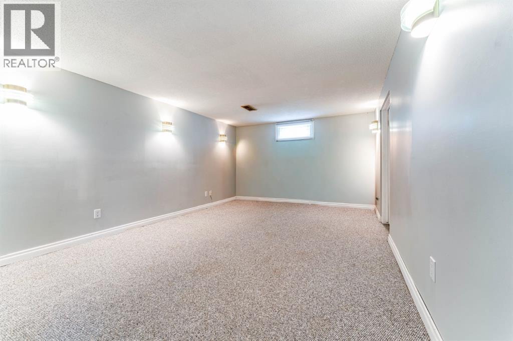 7511 Huntridge Crescent NE — photo 29