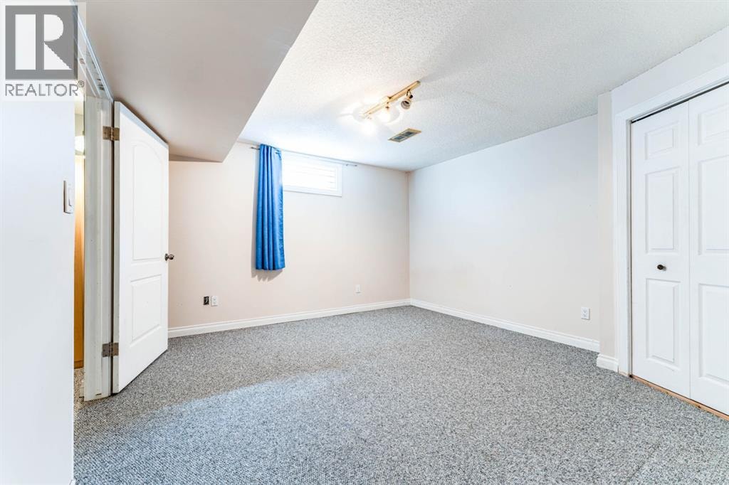 7511 Huntridge Crescent NE — photo 32