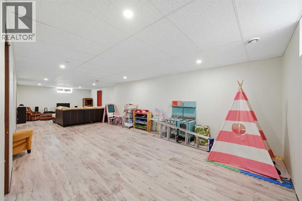 1012 Riddell Place SE — photo 25