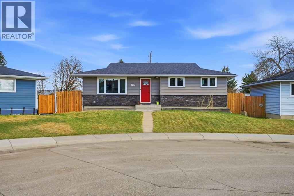 1012 Riddell Place SE — photo 2