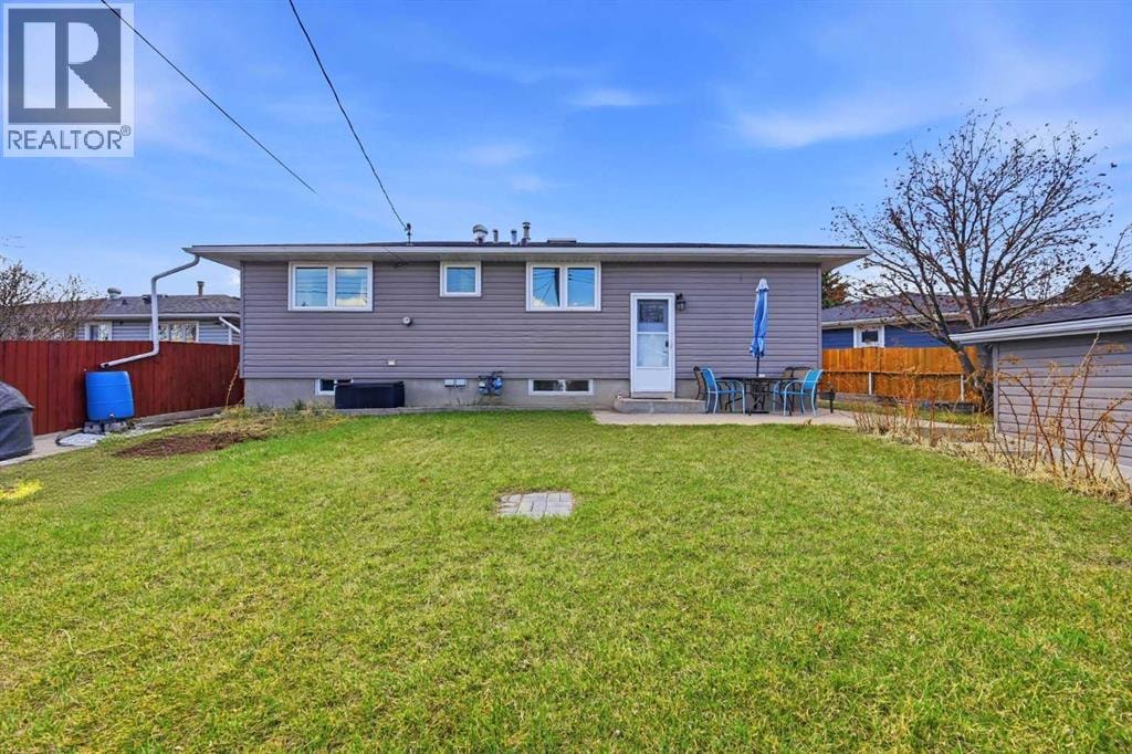 1012 Riddell Place SE — photo 34