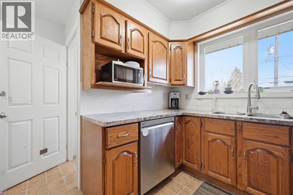 1012 Riddell Place SE — photo 15