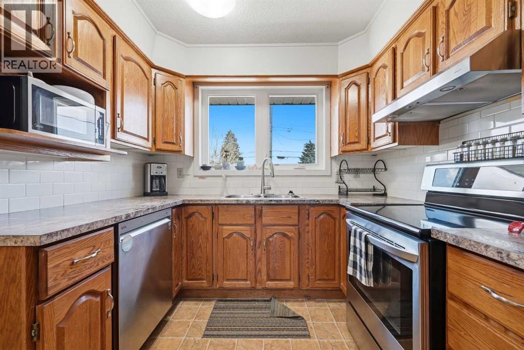 1012 Riddell Place SE — photo 13