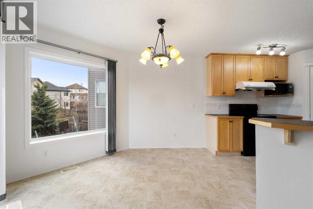 112 Everridge Drive SW — photo 2