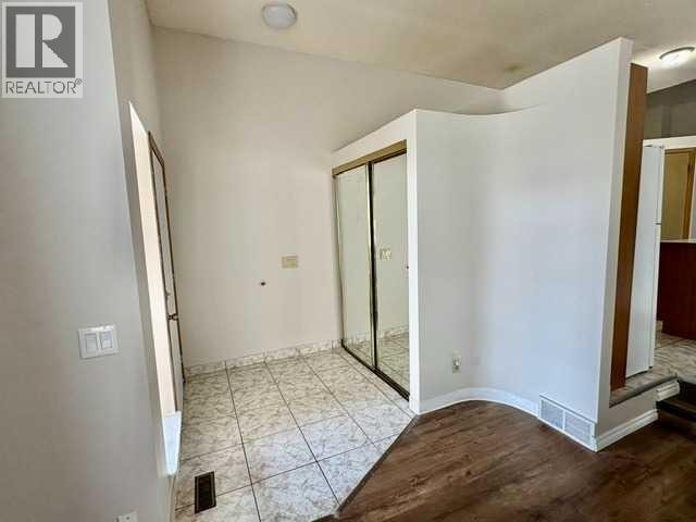 6934 Laguna Way NE — photo 8