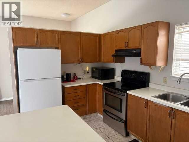 6934 Laguna Way NE — photo 2