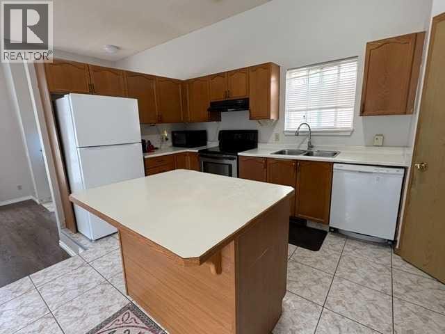 6934 Laguna Way NE — photo 7