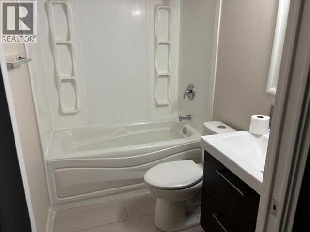 6934 Laguna Way NE — photo 32