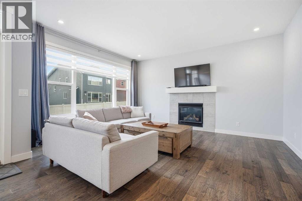 452 Evansglen Drive NW — photo 9