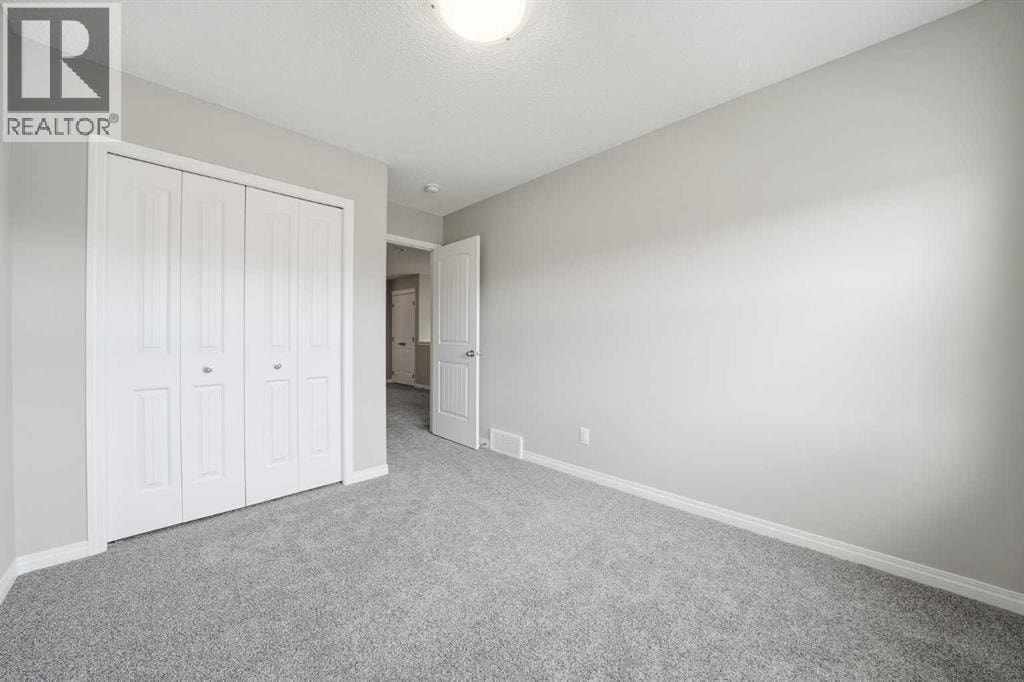 831 Wolf Willow Boulevard SE — photo 26