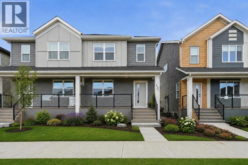 831 Wolf Willow Boulevard SE — photo 1