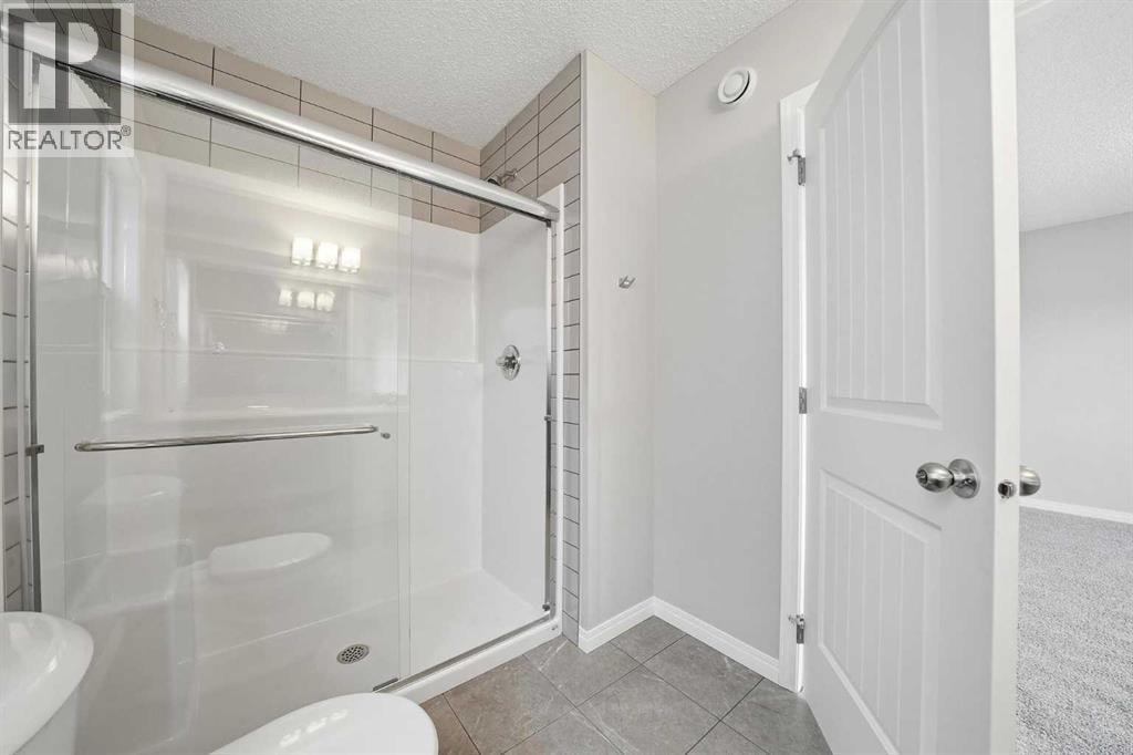 831 Wolf Willow Boulevard SE — photo 22