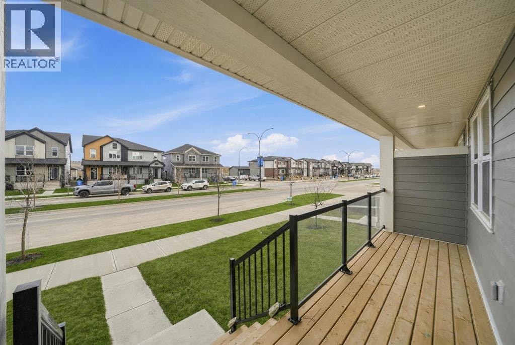 831 Wolf Willow Boulevard SE — photo 35