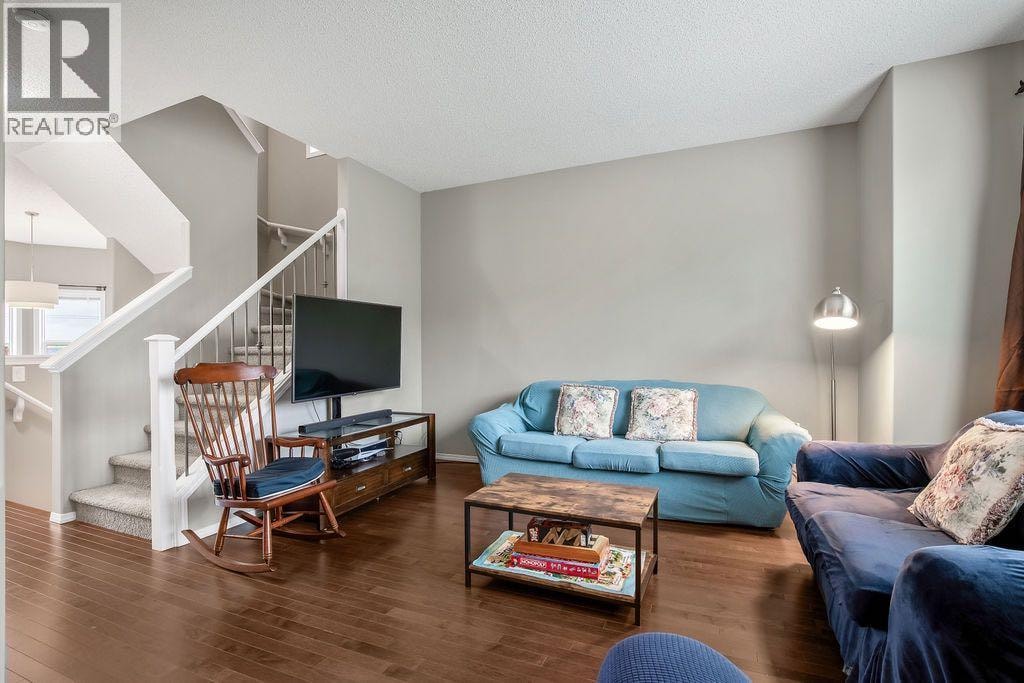 162 Cranford Park SE — photo 4