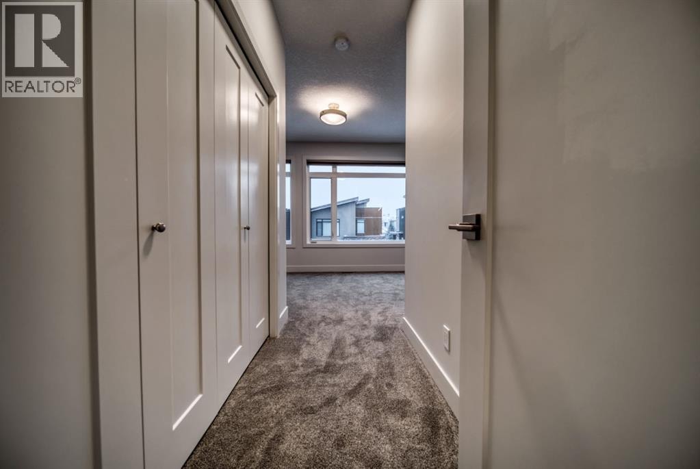 81 Royal Elm Green NW — photo 19