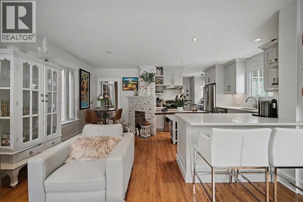 223 2 Avenue NE — photo 16