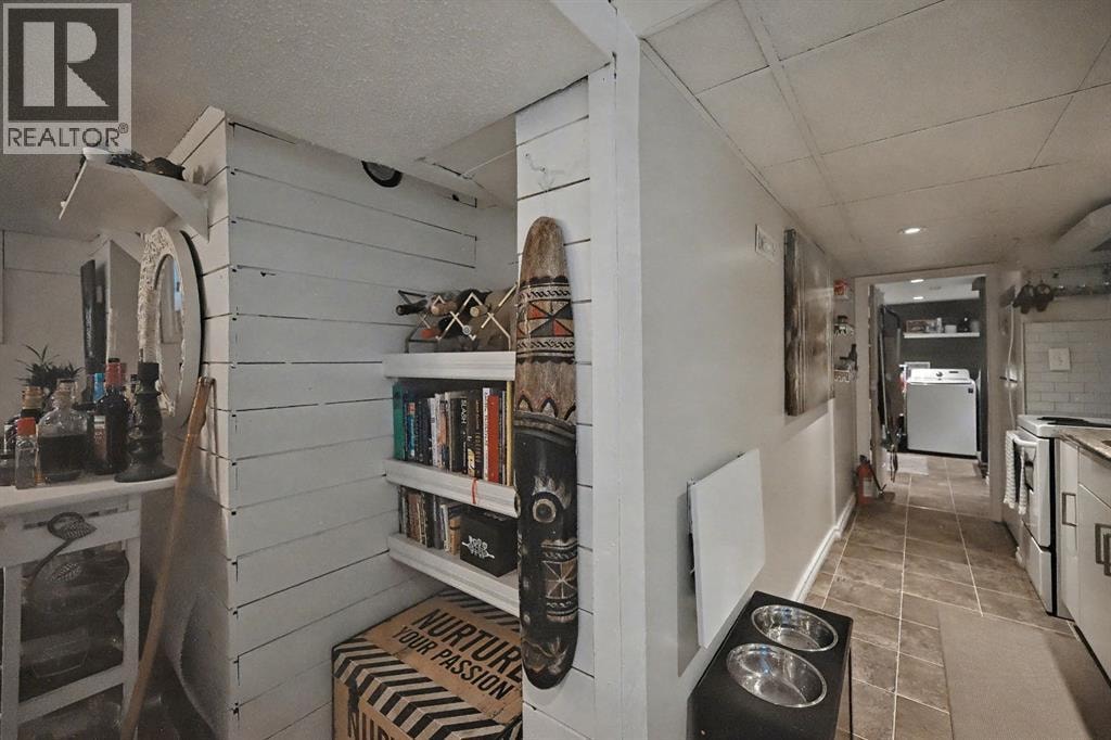 223 2 Avenue NE — photo 41