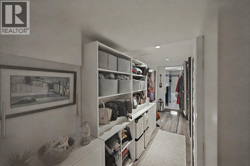 223 2 Avenue NE — photo 42