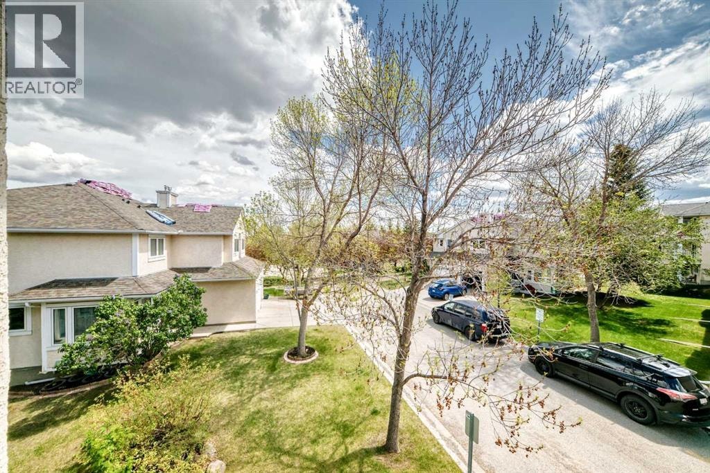 109, 388 Sandarac Drive NW — photo 31