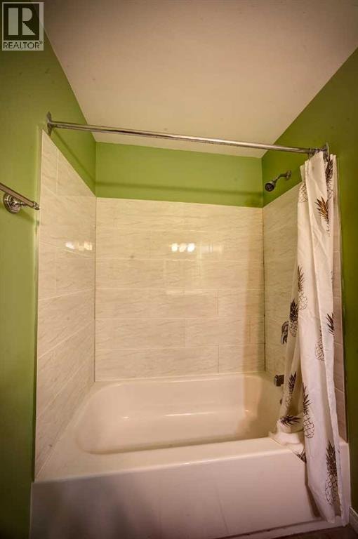 30, 380 Bermuda Drive NW — photo 24