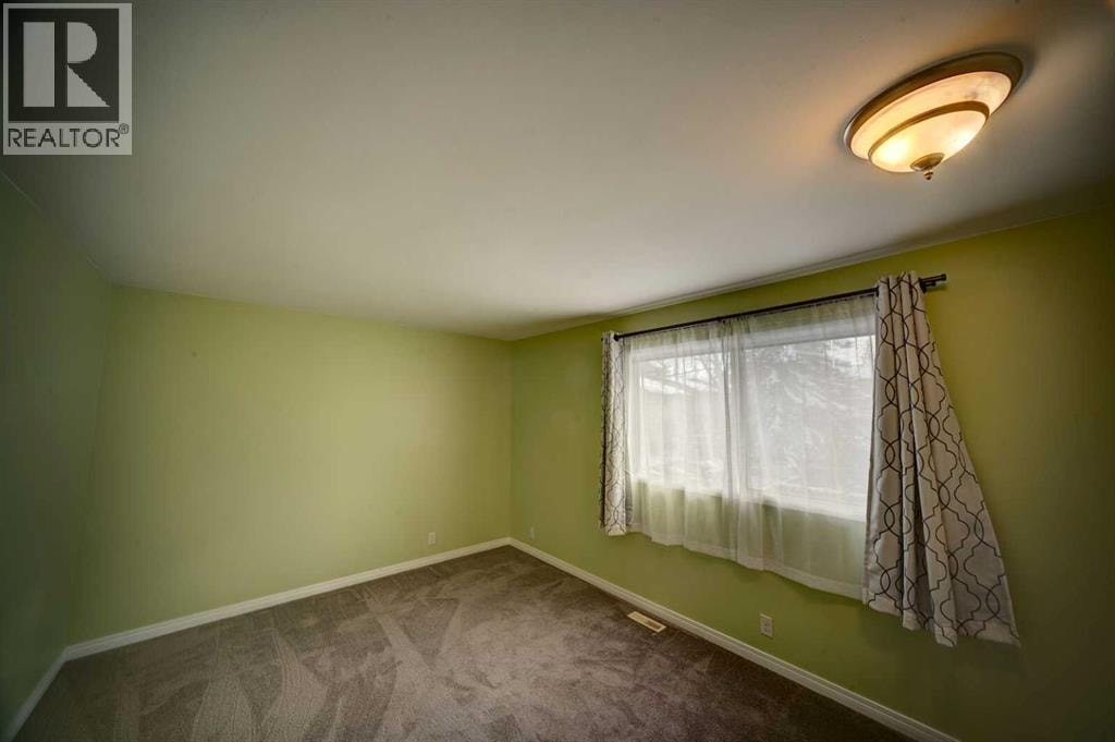 30, 380 Bermuda Drive NW — photo 15